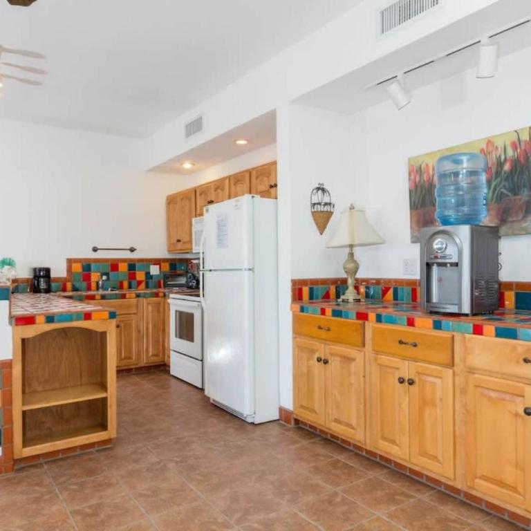 Spacious and Traditional Home Villa Hermosa I - Apartment - 14