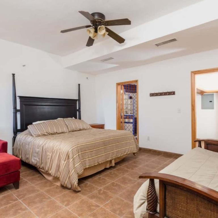 Spacious and Traditional Home Villa Hermosa I - Apartment - 18