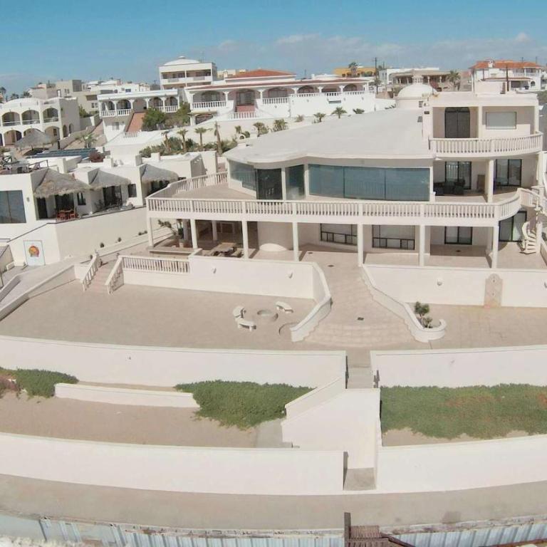 Spacious Family Beachfront Home Villa Dei Sogni - Apartamento - 9