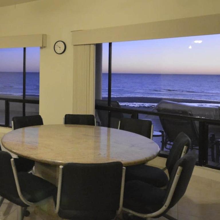 Spacious Family Beachfront Home Villa Dei Sogni - Apartamento - 34