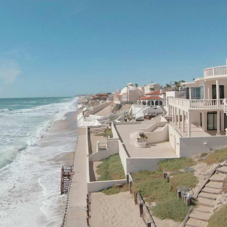 Spacious Family Beachfront Home Villa Dei Sogni - Apartamento - 52