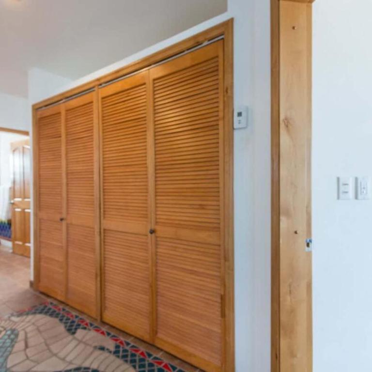 Spacious and Secluded Home Villa Hermosa II - Apartment - 12