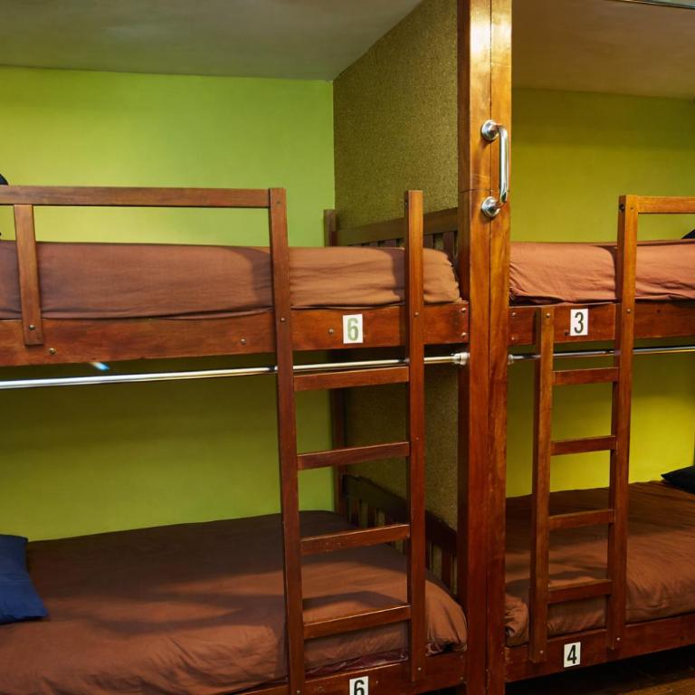 Wild Rover La Paz - Deluxe Pod-Style 4-Bed Dormitory Room with Shared Bathroom - 4