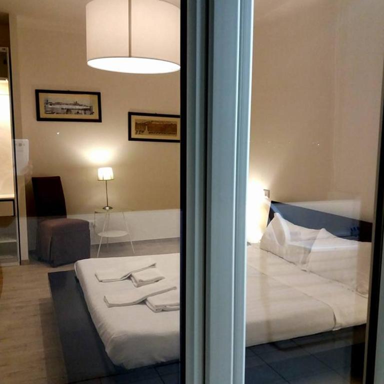 Flat via Irlanda 26 - Appartamento con 2 Camere da Letto - 30