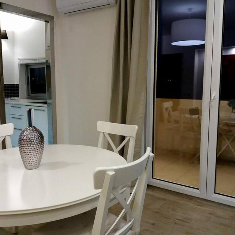 Flat via Irlanda 26 - Appartamento con 2 Camere da Letto - 59