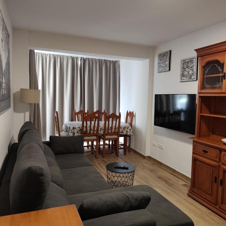 Blue Ocean Apartments - Deluxe Two-Bedroom Apartment with Garden View - 25