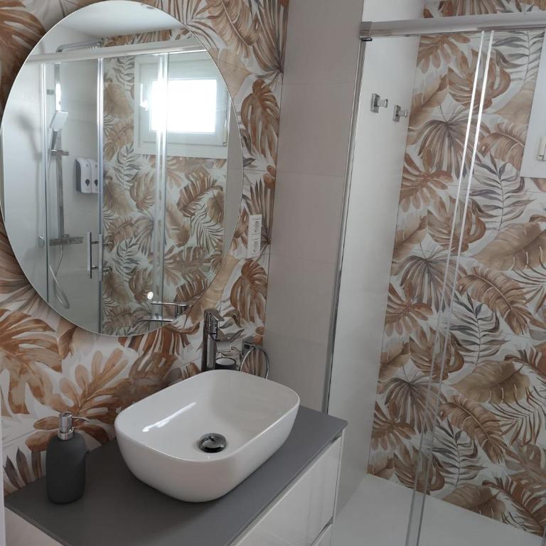 Blue Ocean Apartments - Deluxe Two-Bedroom Apartment with Garden View - 16