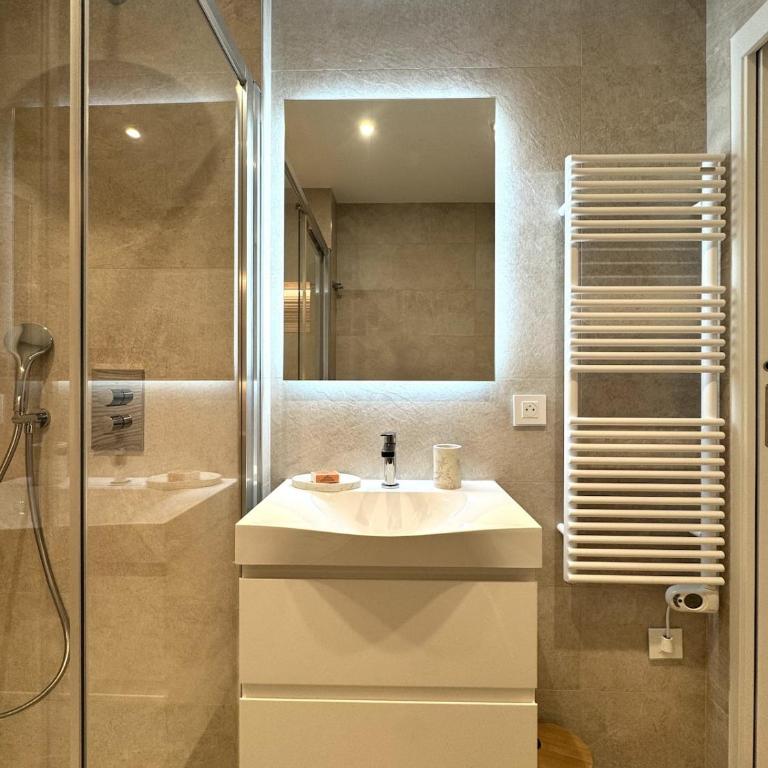 Elegance & comfort - Terrace and private garage - Apartment - 15