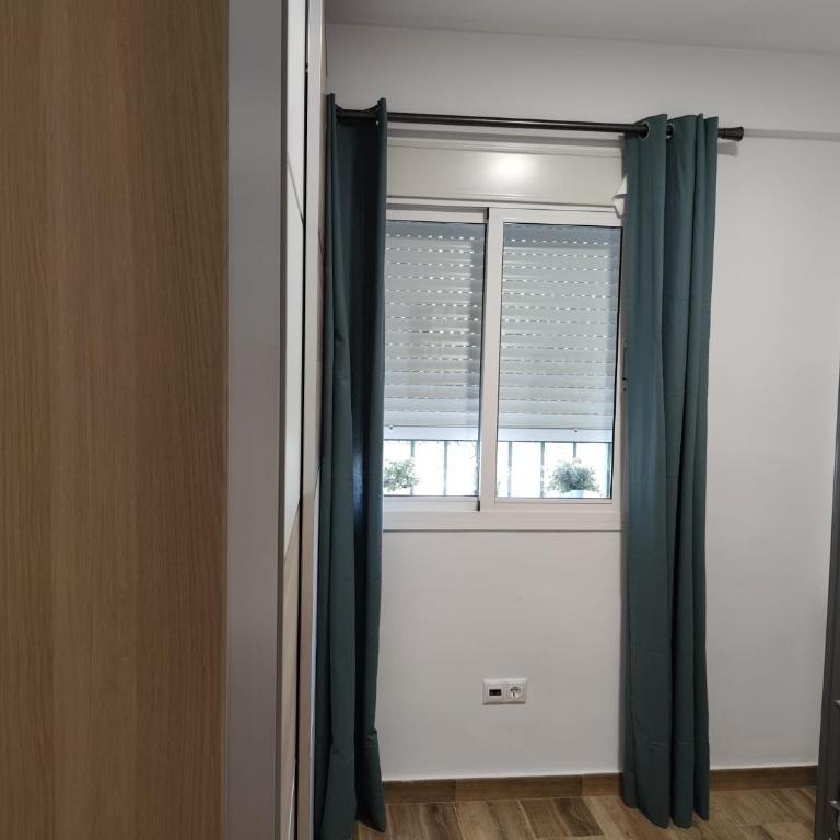 Blue Ocean Apartments - Deluxe Two-Bedroom Apartment with Garden View - 2