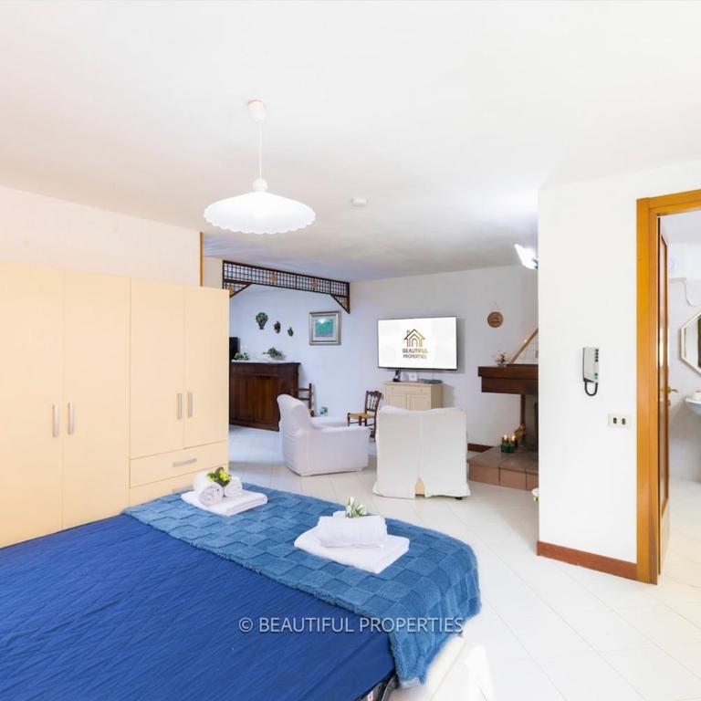 Room with kitchen & free parking 100 m from the sea - Appartamento con 1 Camera da Letto - 1