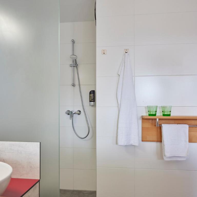 I AM HOTELS Graz-Seiersberg - Deluxe Doppelzimmer mit Balkon - 9