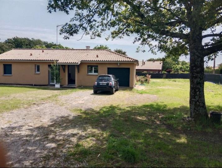 Maison de vacances avec piscine - Maison 3 Chambres - 24