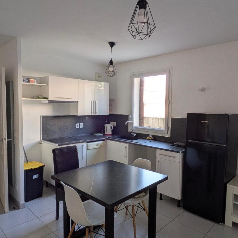 Non-smoking, Modern apartment with parking, close to the beach & train - Appartement 1 Chambre - 5