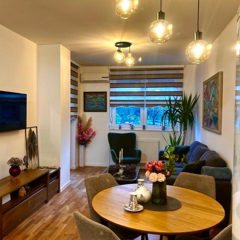 SteLa Apartman - Apartman s 1 Spavaćom Sobom i Balkonom - 1