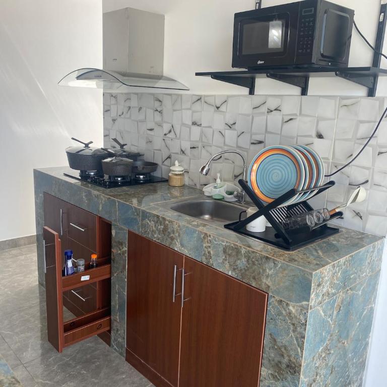 2 floors with grill and terrace - Three-Bedroom Apartment - 16