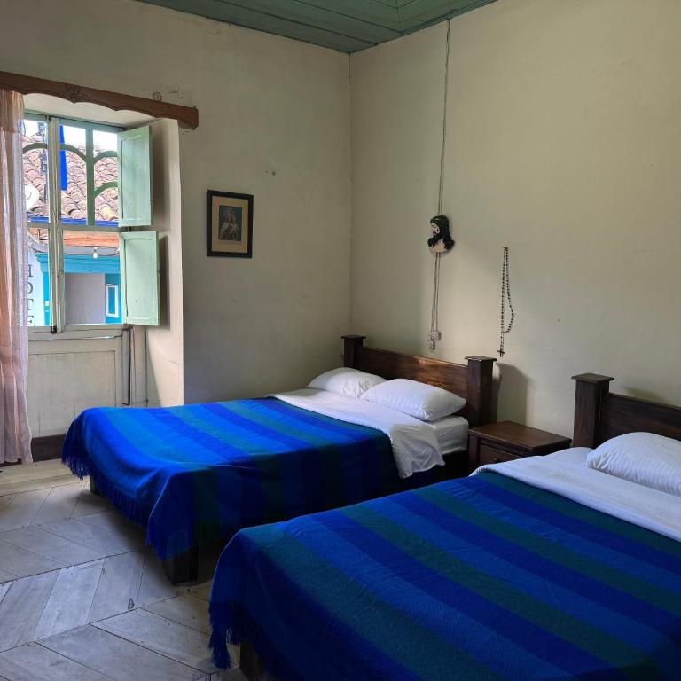 Casa colonial con encanto en Sonsón - Casa de 5 dormitorios - 2