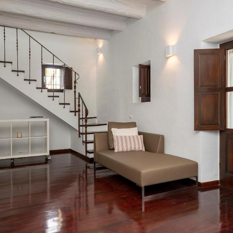 Villa Near Ibiza Town sleeps 12,14 - Villa - 16
