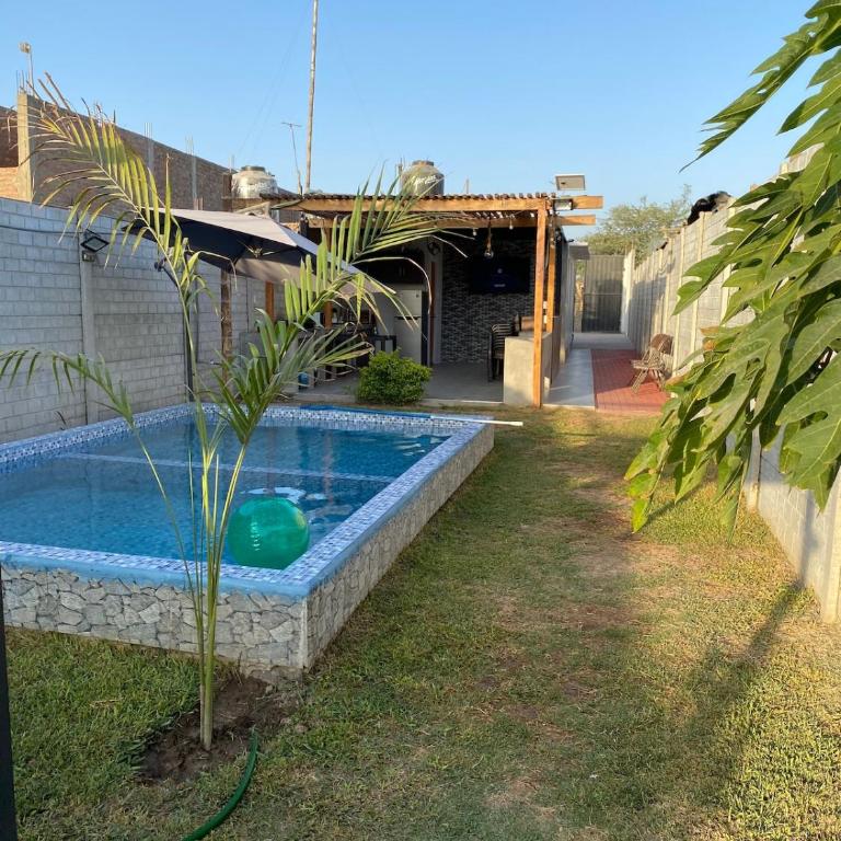 House in Ica with large green areas, swimming pool, BBQ - Three-Bedroom House - 8