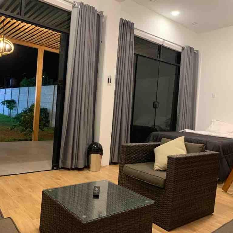 House in Ica with large green areas, swimming pool, BBQ - Three-Bedroom House - 19