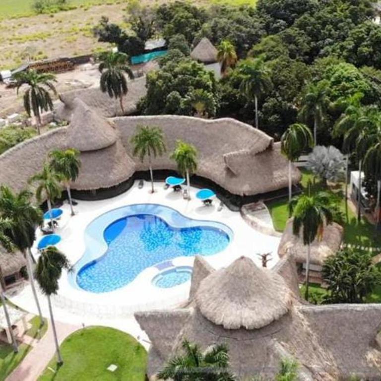 Apartamento con balcón Palma Real - Flandes, Tolima - Apartamento de 3 dormitorios - 3