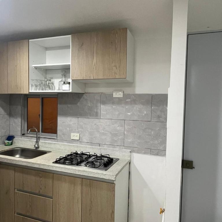 Apartamento con balcón Palma Real - Flandes, Tolima - Apartamento de 3 dormitorios - 15