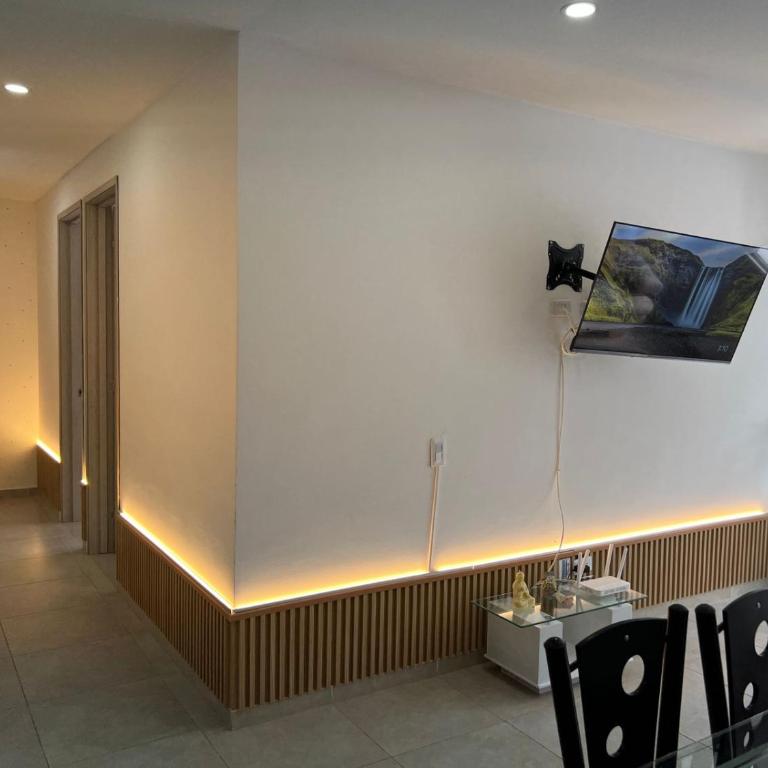 Apartamento Vacacional en Anapoima Centro con Jaccuzi privado y piscina Gratis - Apartamento de 3 dormitorios - 5