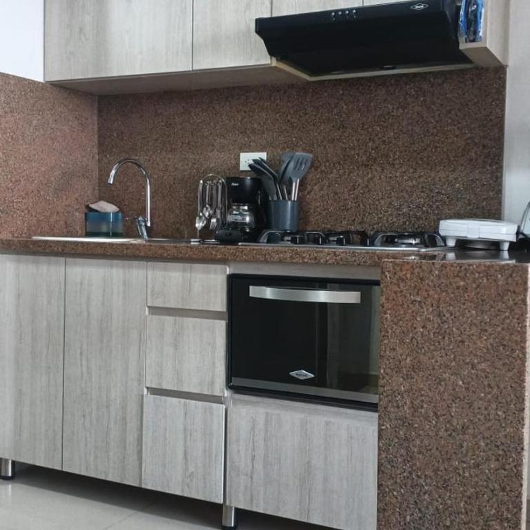 Apartamentos Amoblados Confort Turismo en Cúcuta 2 - Apartamento de 3 dormitorios - 10