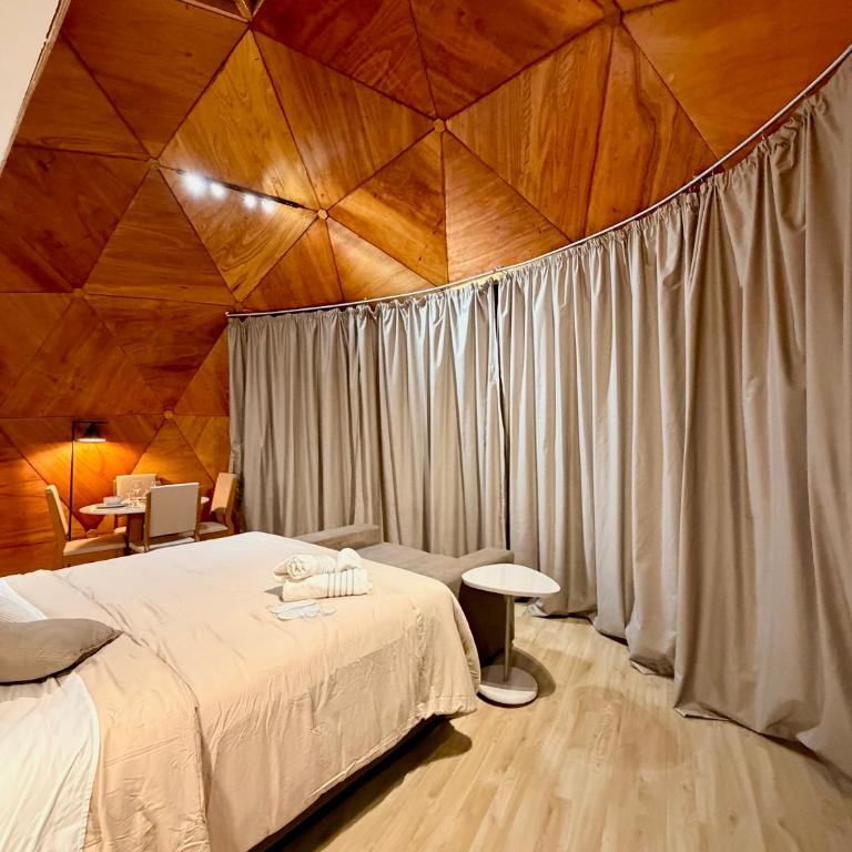 Secreto Sierras Domos Boutique con Jacuzzi y Desayuno - Deluxe King Suite - 34