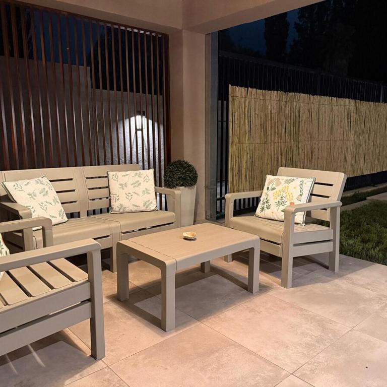 La Casina, ubicación ideal en Chacras de Coria - Casa de 3 dormitorios - 3