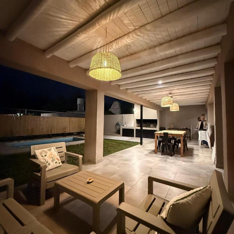 La Casina, ubicación ideal en Chacras de Coria - Casa de 3 dormitorios - 4