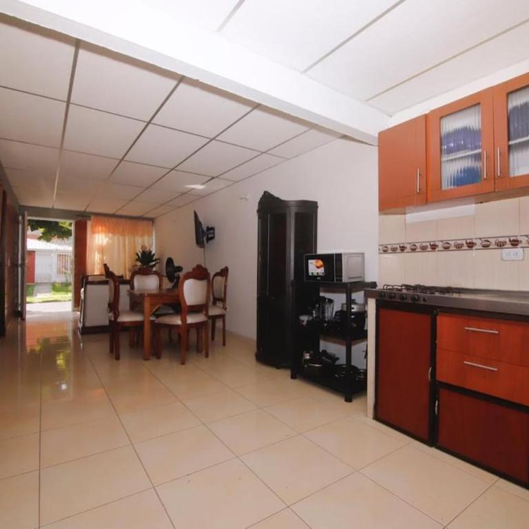 Tu Hogar Perfecto Cerca Ukumari - One-Bedroom House - 1