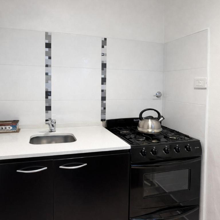 Departamento moderno equipado en vicente López con ubicacion inmejorable , 100 metros del tren , cerca de River, tecnopolis , a pasos tenes todo - Habitación Cuádruple Deluxe - 13