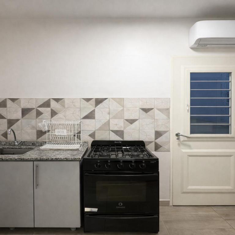 Departamento moderno equipado en vicente López con ubicacion inmejorable , 100 metros del tren , cerca de River, tecnopolis , a pasos tenes todo - Apartamento de 1 dormitorio - 13