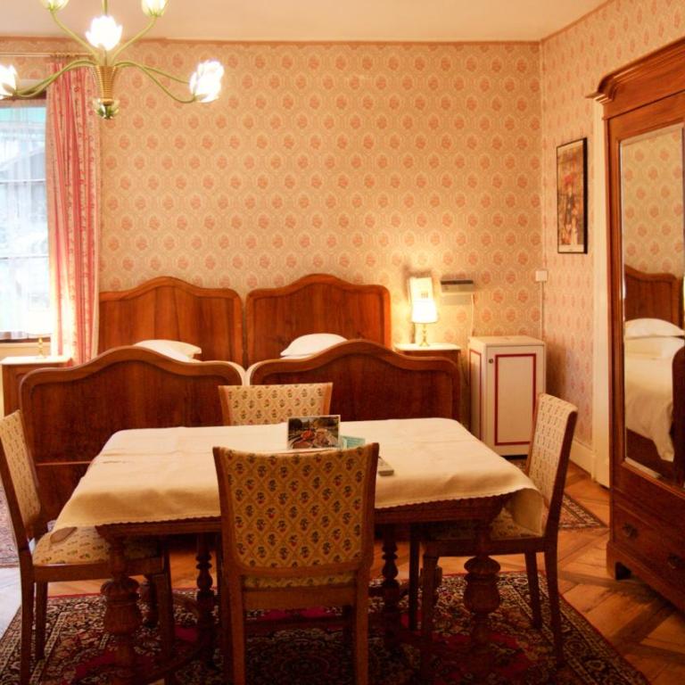 Swiss Historic Hotel Masson - Classic Triple Room - 4