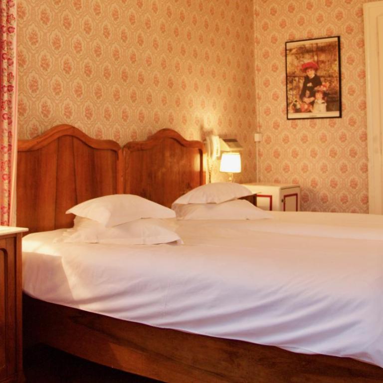 Swiss Historic Hotel Masson - Classic Triple Room - 3