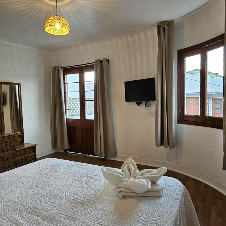 Forest Hostel - King Room with Balcony - 5