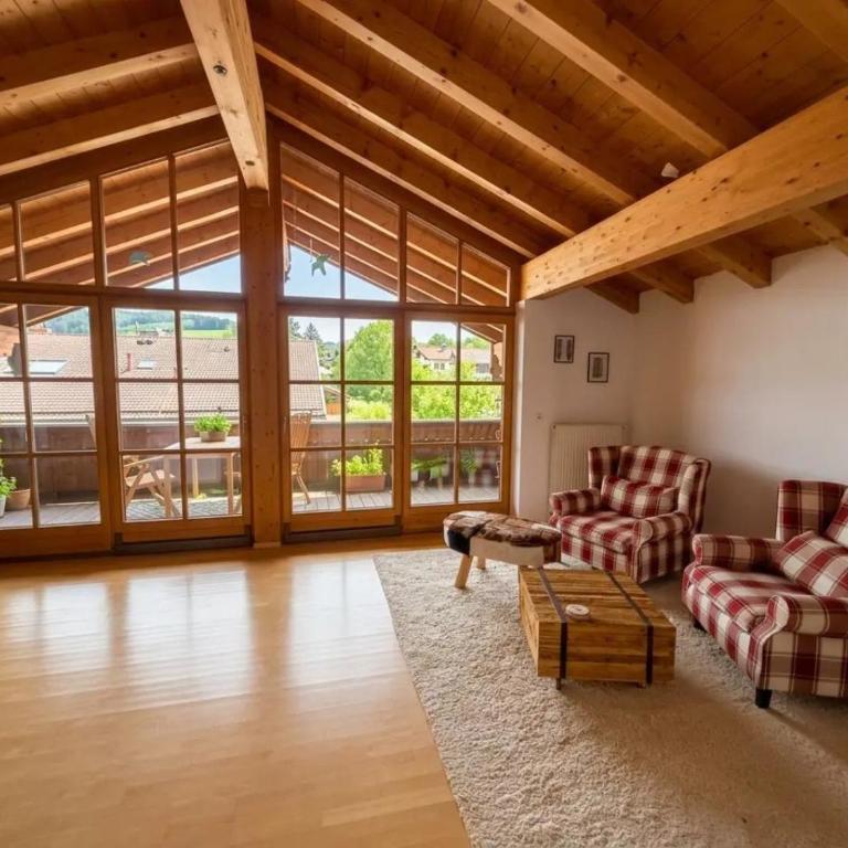 Haus am Wiesbach - Deluxe Apartment mit Balkon und 2 Schlafzimmern - 1