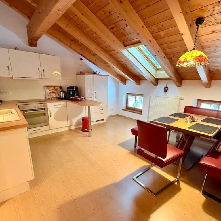 Haus am Wiesbach - Deluxe Apartment mit Balkon und 2 Schlafzimmern - 5