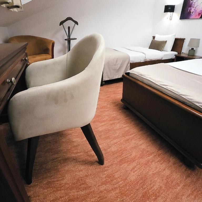 Hotel Garni Ideal - Standard Twin Room - 3
