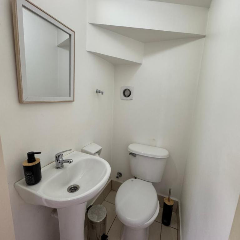 Casa Pucon con vista al Volcan - Three-Bedroom House - 11