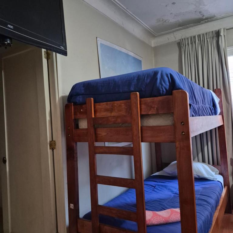 Hostal Chile Chico - Single Bed in Dormitory Room - 3