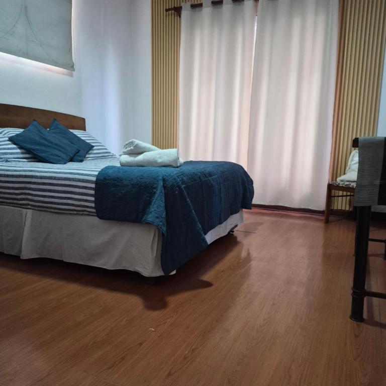 Hostal Chile Chico - Deluxe Triple Room - 5