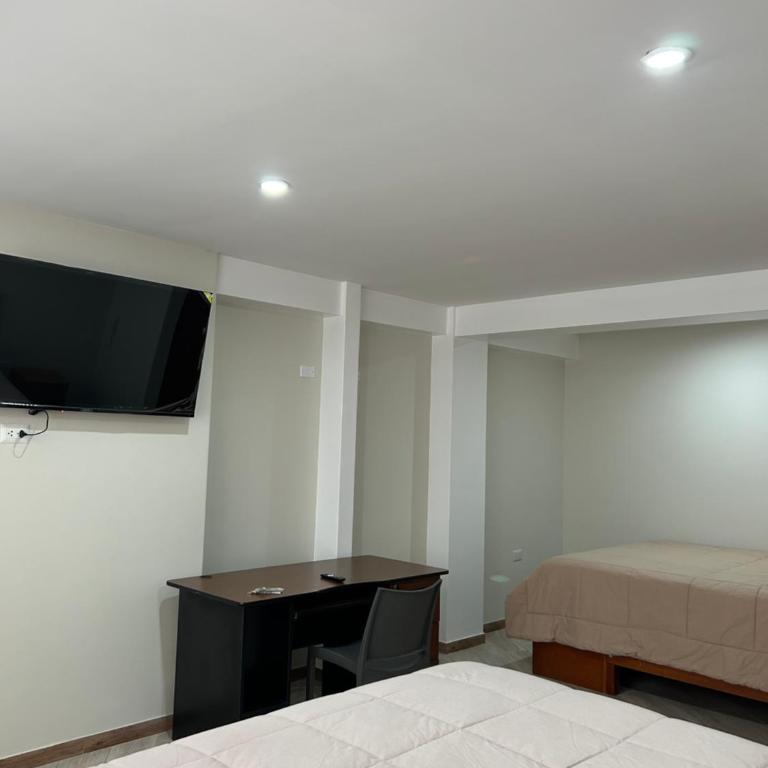 Hotel Altavista - Deluxe Double Room with Two Double Beds - 1