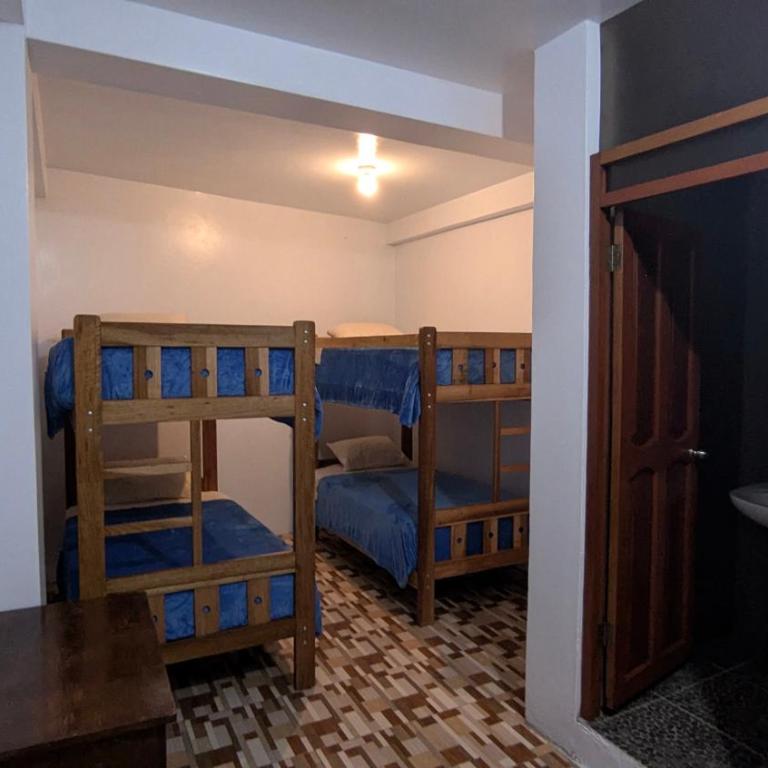 Aguilar Apaza shared Room - Cama en habitación compartida mixta de 4 camas - 11