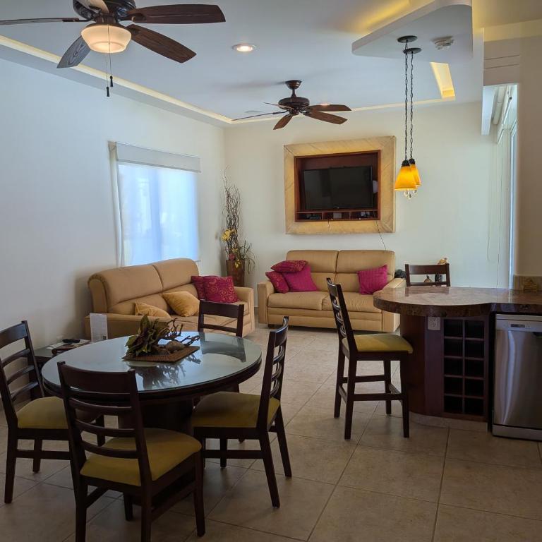 Vivo Resorts Ocean Front Apartments - Apartamento de 1 dormitorio con vistas al océano - 1