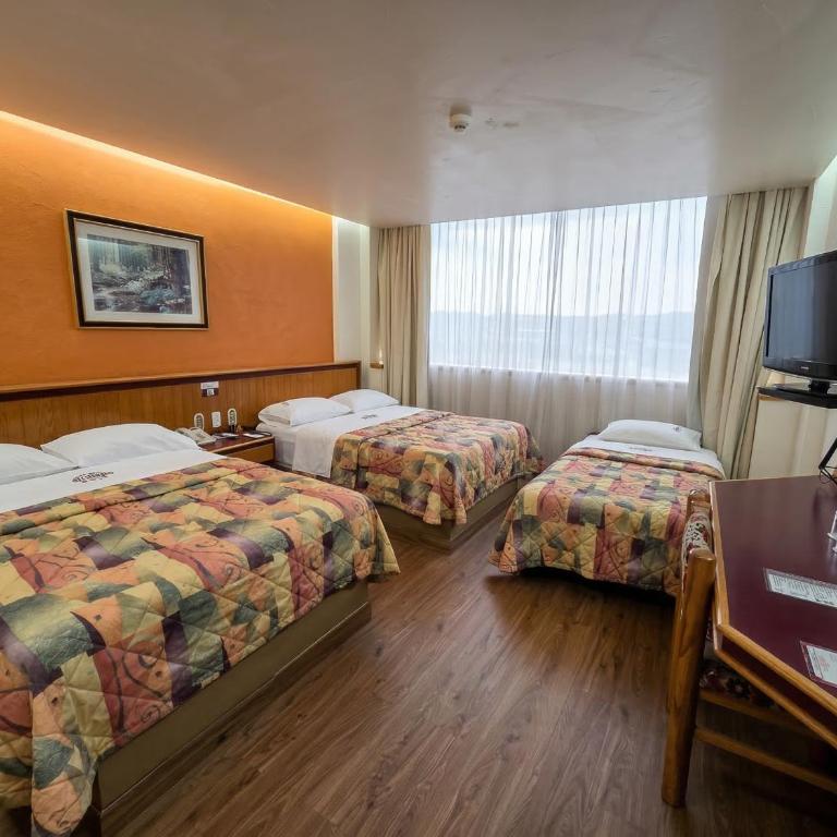 Hotel Alcampo - Deluxe Triple Room - 5