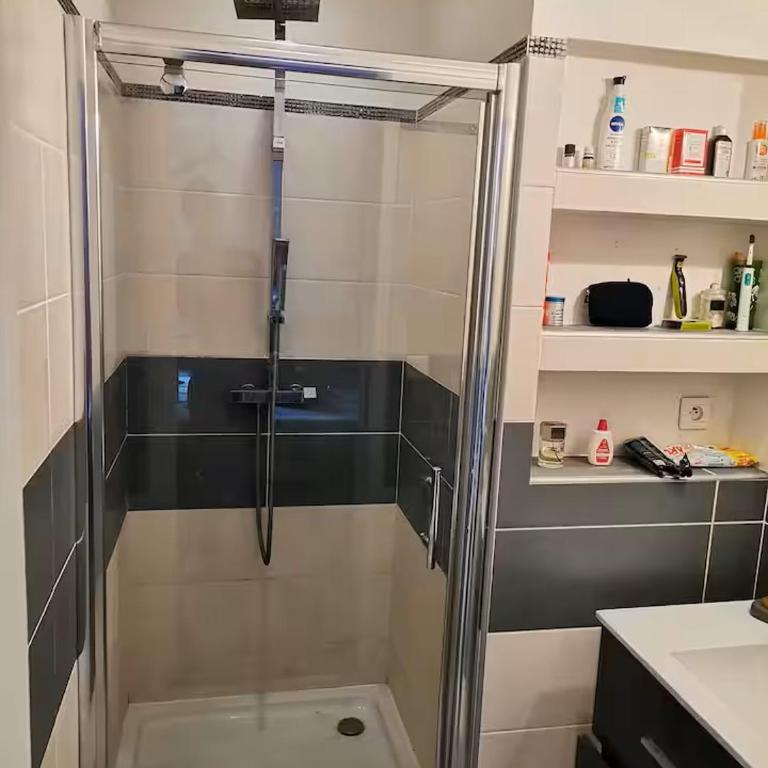 Spacieux 6 pers, proche gare et centre ancien, clim, wifi - Appartamento con 3 Camere da Letto - 7