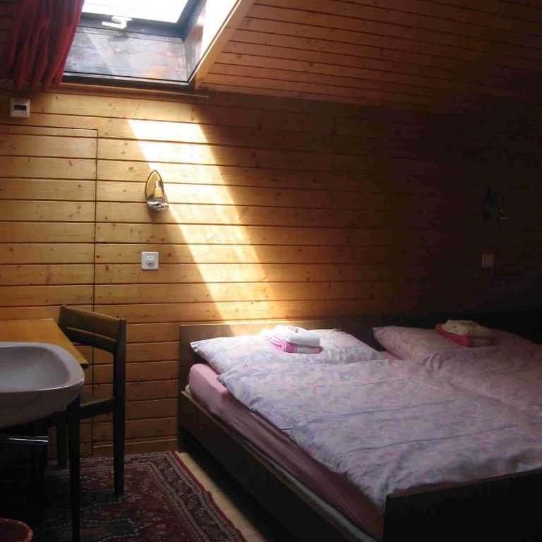 Hotel-Restaurant Stechelberg Bed & Breakfast - Budget Doppelzimmer - 2