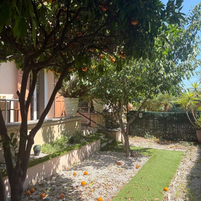 Appartement jardin - Appartement 3 Chambres - 38