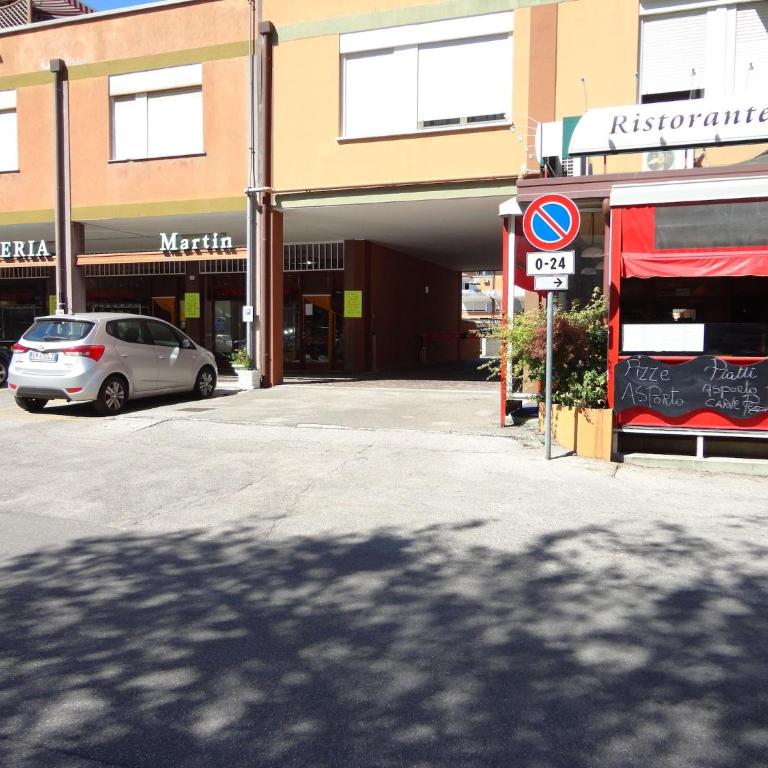 Bright flat with balcony-Beahost - Appartamento - 9